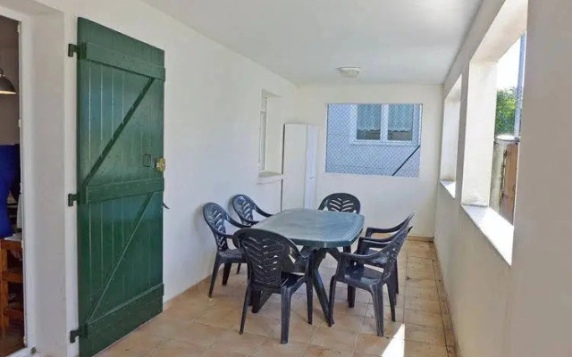 Lissardy Berri - INH 23366