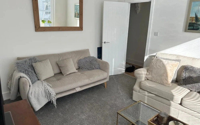 Spacious London 3 bedroom Garden House