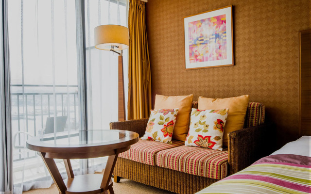 Отель Southern Beach Hotel & Resort Okinawa
