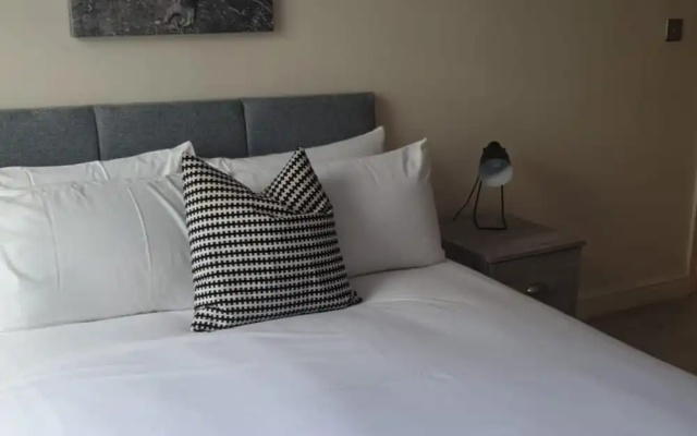 Cityscape Two Bedroom Apartment Ipswich