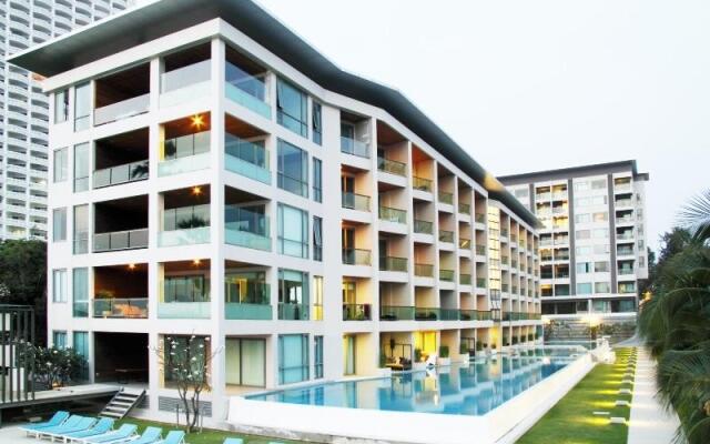 Отель Ananya Beachfront Condominium Паттайя вид на фасад