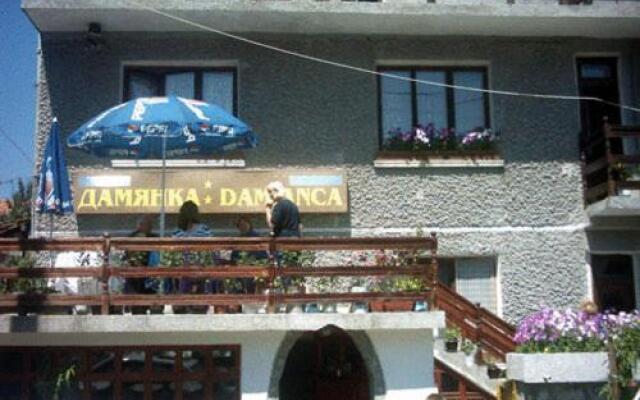 Отель Damianka Guest House Банско вид на фасад
