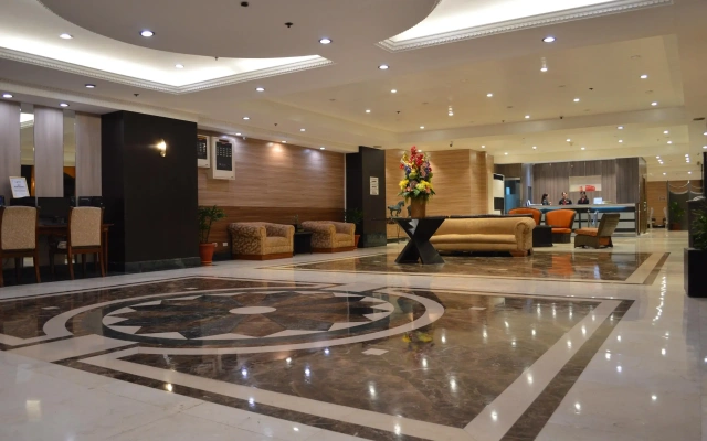 Executive Hotel