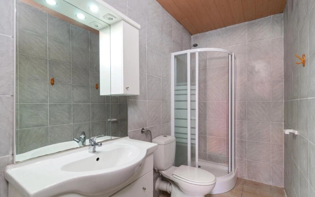 Beautiful Home in Pucisca With 4 Bedrooms, Wifi and Outdoor Swimming Pool