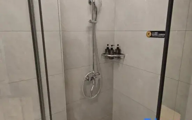Zhaoqing · FumiFullmeCinemaBathtubDesignHotel