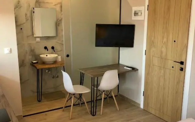 ATHONITE all seasons luxury suites