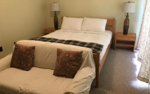 Ruth Lake Lodge Resort