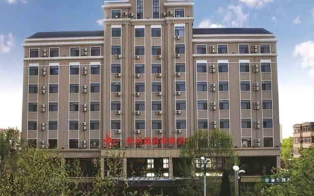 Linzhou Maple Bridge Yingke Hotel (Linzhou People's Park Municipal Government)