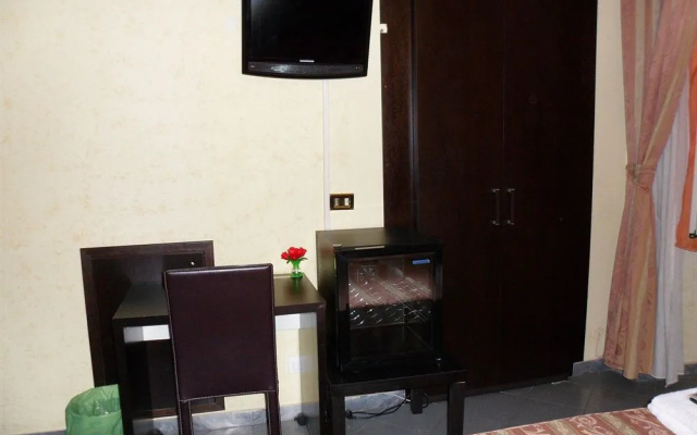 Inn Station House