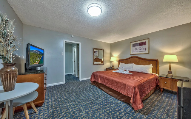 Lake Ridge Hotel