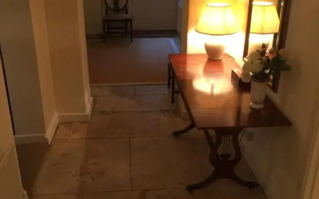 Super Spacious Regency Flat with Parking