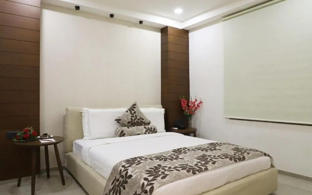 Ebony Residency