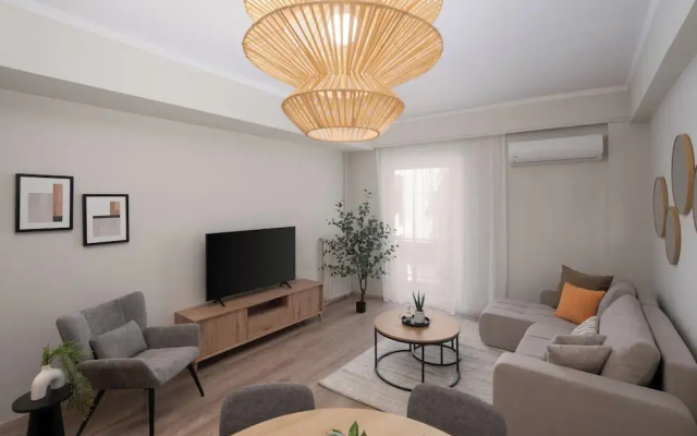 Spacious Luxury Apartment | Near Piraeus Port