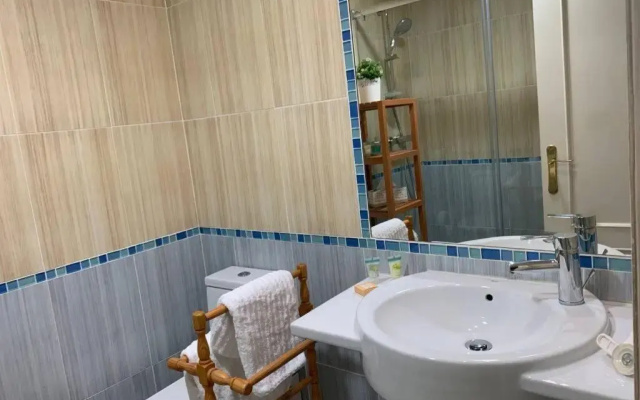 Costa Del Sol Sun Beach Amazing Apartment,300 Mts Beach.3Bed.