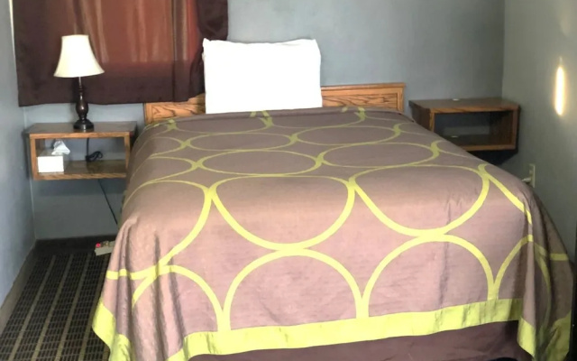 Hawkeye Motel