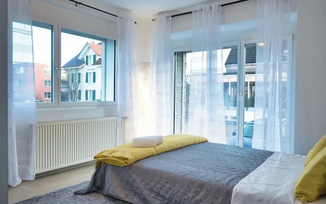 Modern Station Apartment Möhlin