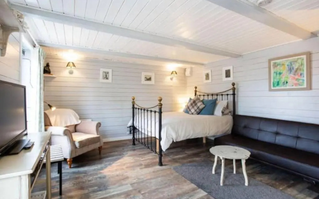 Loughview chalet