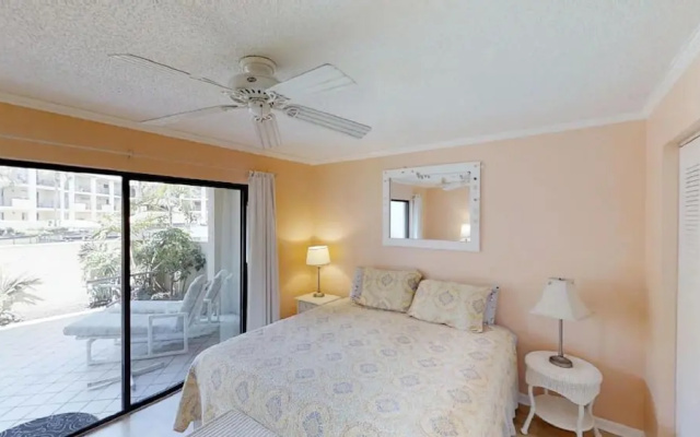 Oceans 112 - 3 Br Condo