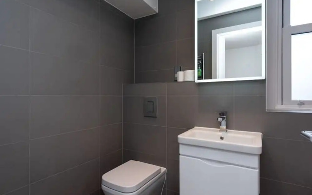 Stunning Hyde Park Apartment SS3