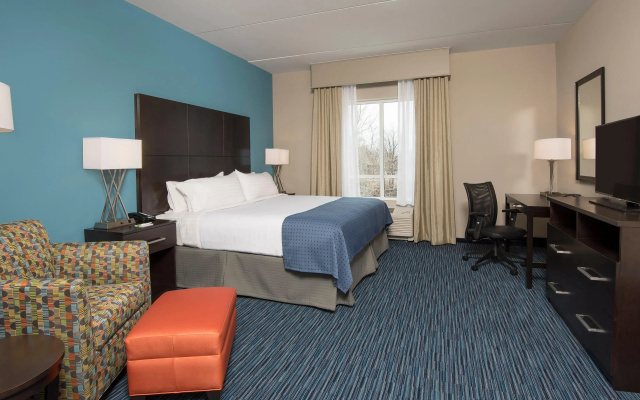Holiday Inn Indianapolis Airport by IHG