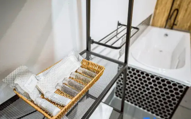 Oasis Suites - Pattaya - Huge Modern Apartments