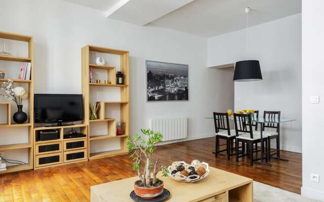 Апартаменты Sentier - Montorgueil Area Apartment комната для гостей