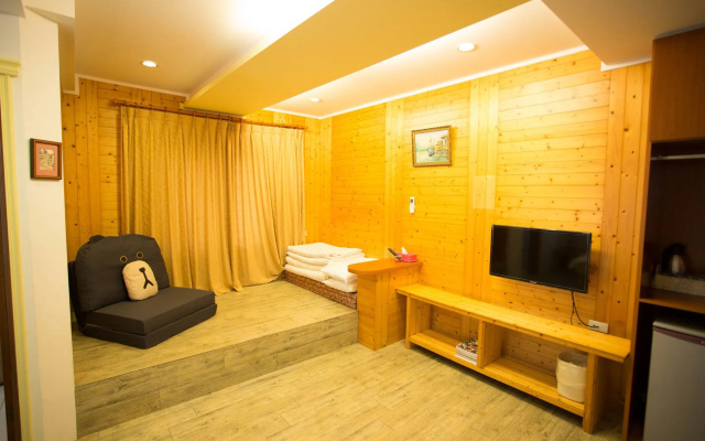 Dong Shan He B&B