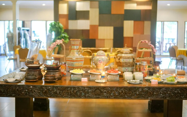 Manyar Garden Hotel