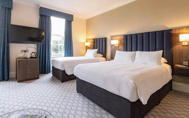 Avisford Park Hotel