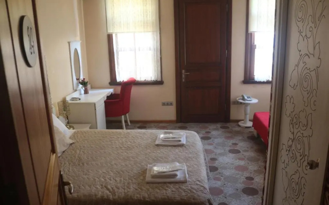 Yalı Hotel