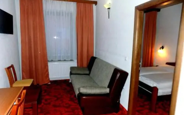 Hotel Knez