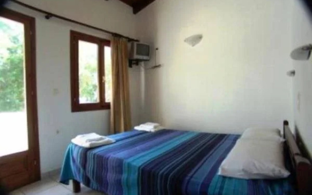 Anavaloussa Apartments