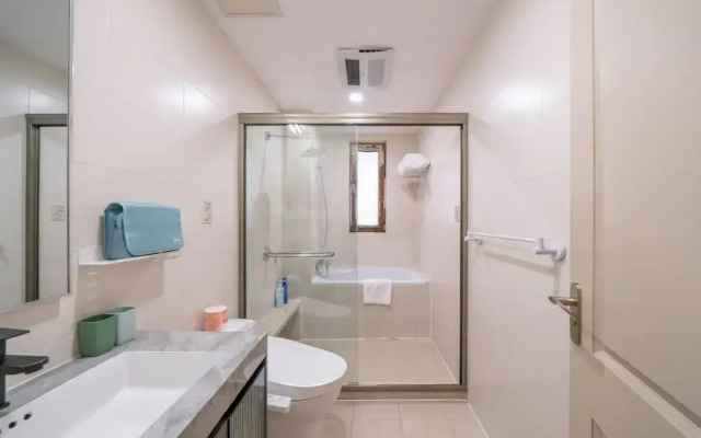 Tyms Modern 1BR APT  Garden