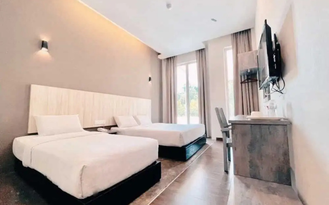 Karang Timur Motel