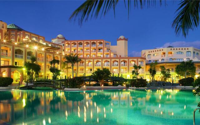 Отель H10 Sentido Playa Esmeralda - Adults Only вид на фасад