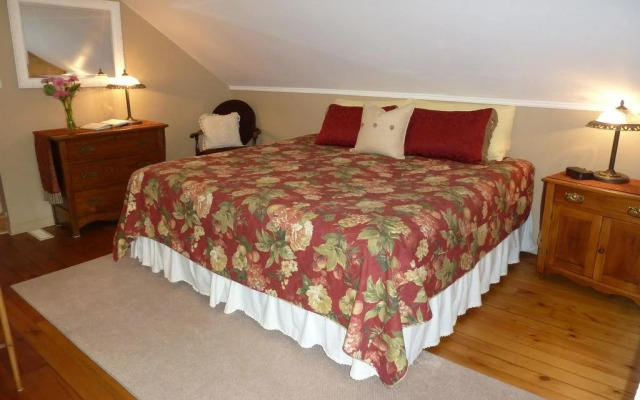 Hathaways Cottage