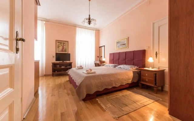 Apartments Villa Devana