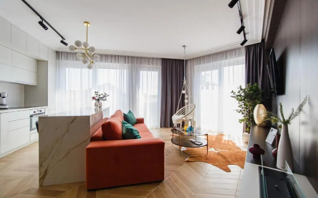 Exquisite Experience at EAS Residence