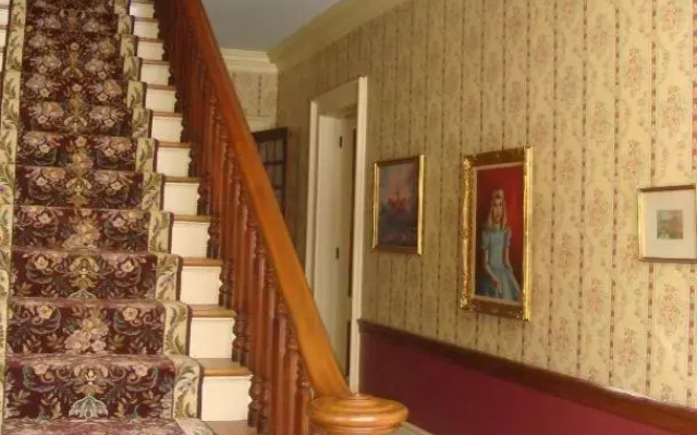 Antique Mansion B&B