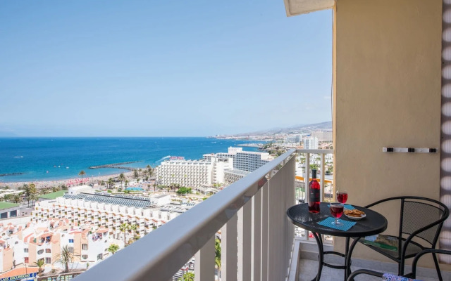 M12B. Very Central Apartment in Las Américas