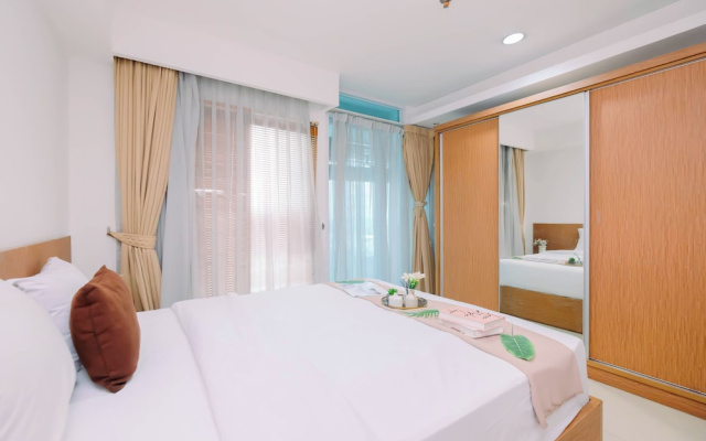 Wood Accents 2Br At Tamansari The Hive Apartment
