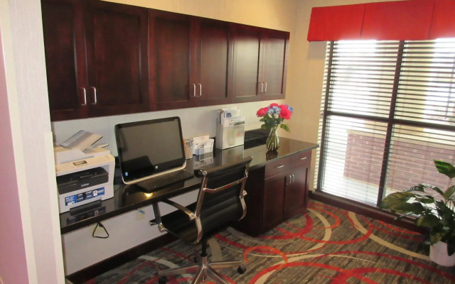 Holiday Inn Express & Suites Butler by IHG