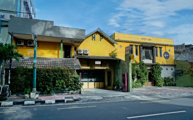 SPOT ON 2857 Hotel Pelangi