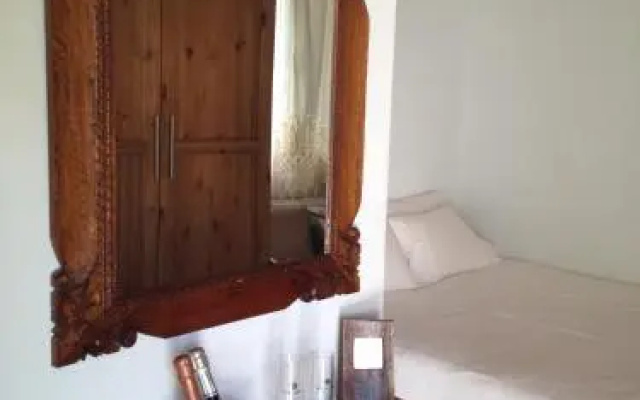 Aparthotel 4 Stars Livadi