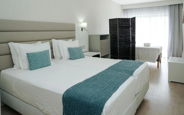 Carvi Beach Hotel