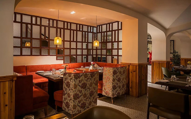 Udaan Hotel Pine Crest