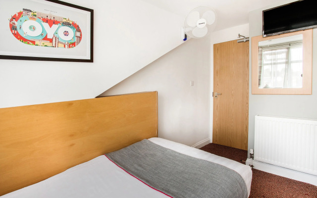 London Guest House by OYO - Acton