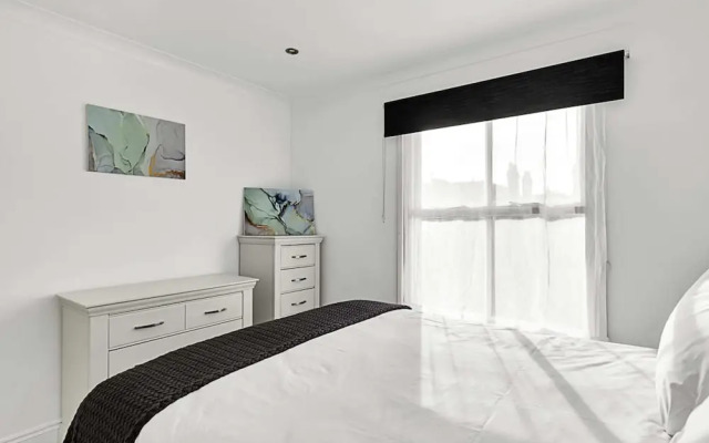 Beautiful Two Bed Abode Near Chelsea