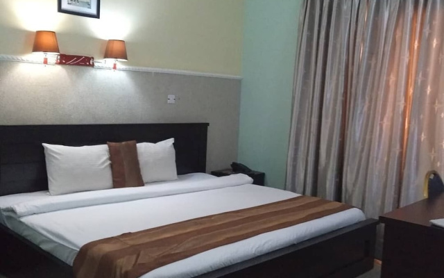 Capital Hotel-Grand Group