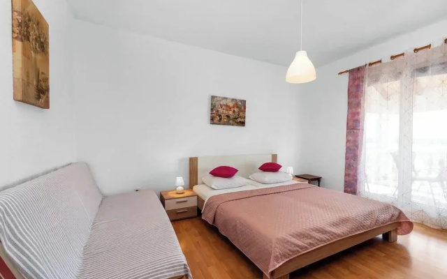 2 Bedroom Apartment in Tribunj